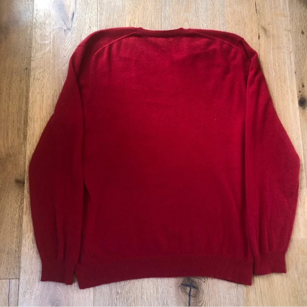 Men’s Red Cashmere Sweater size L price firm!